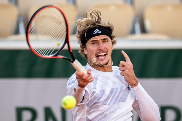 赛场上的传 赛场上的传