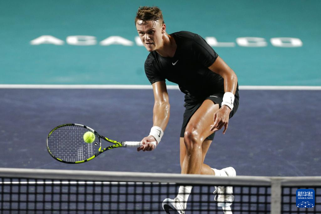 派新闻采访 派新闻采访