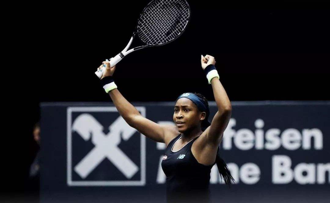 致谢球迷 致谢球迷