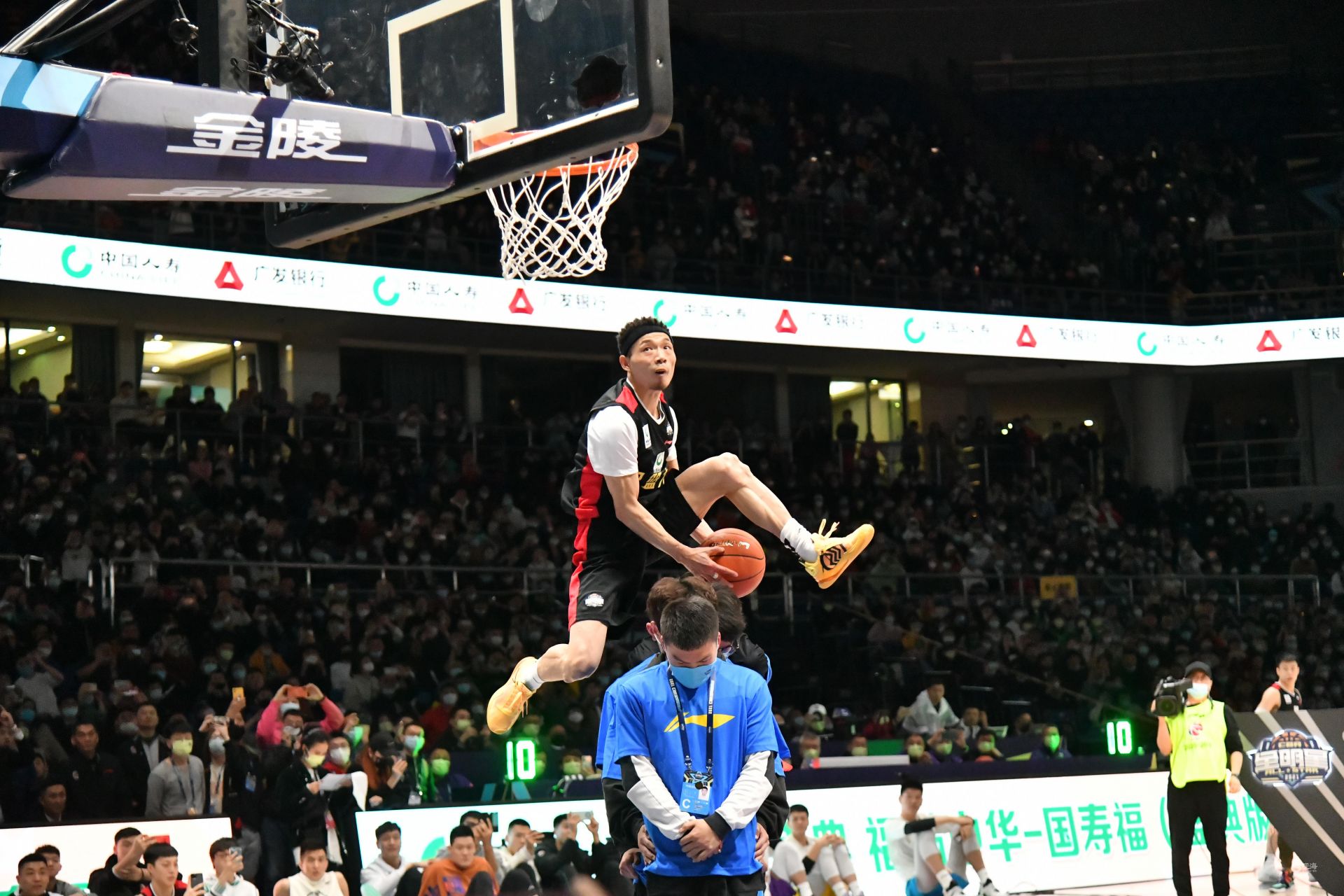 现再一次让 现再一次让