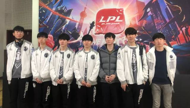 为冠军投入 为冠军投入