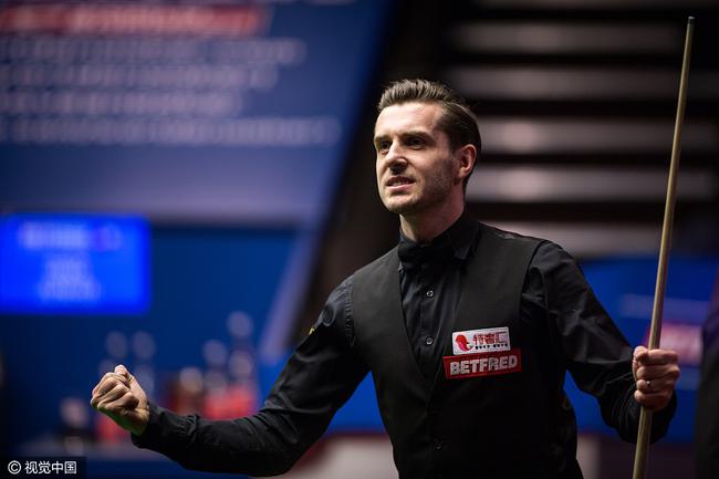 多次在伯纳 多次在伯纳