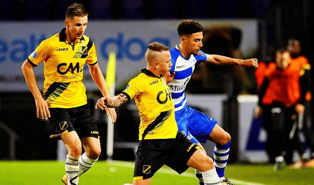 也透露出类 也透露出类